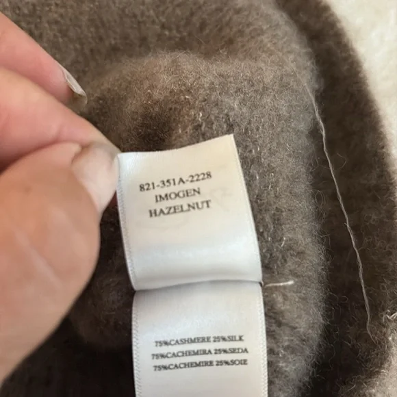 Rails Cashmere & silk blend beautiful sweater from Bloomingdale’s - Picture 8 of 11